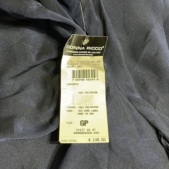  Dresses 3 for $50
NWT DONNA RICCO Blue Knot Waist Satin Dress Size 6P - Picture 4 of 5